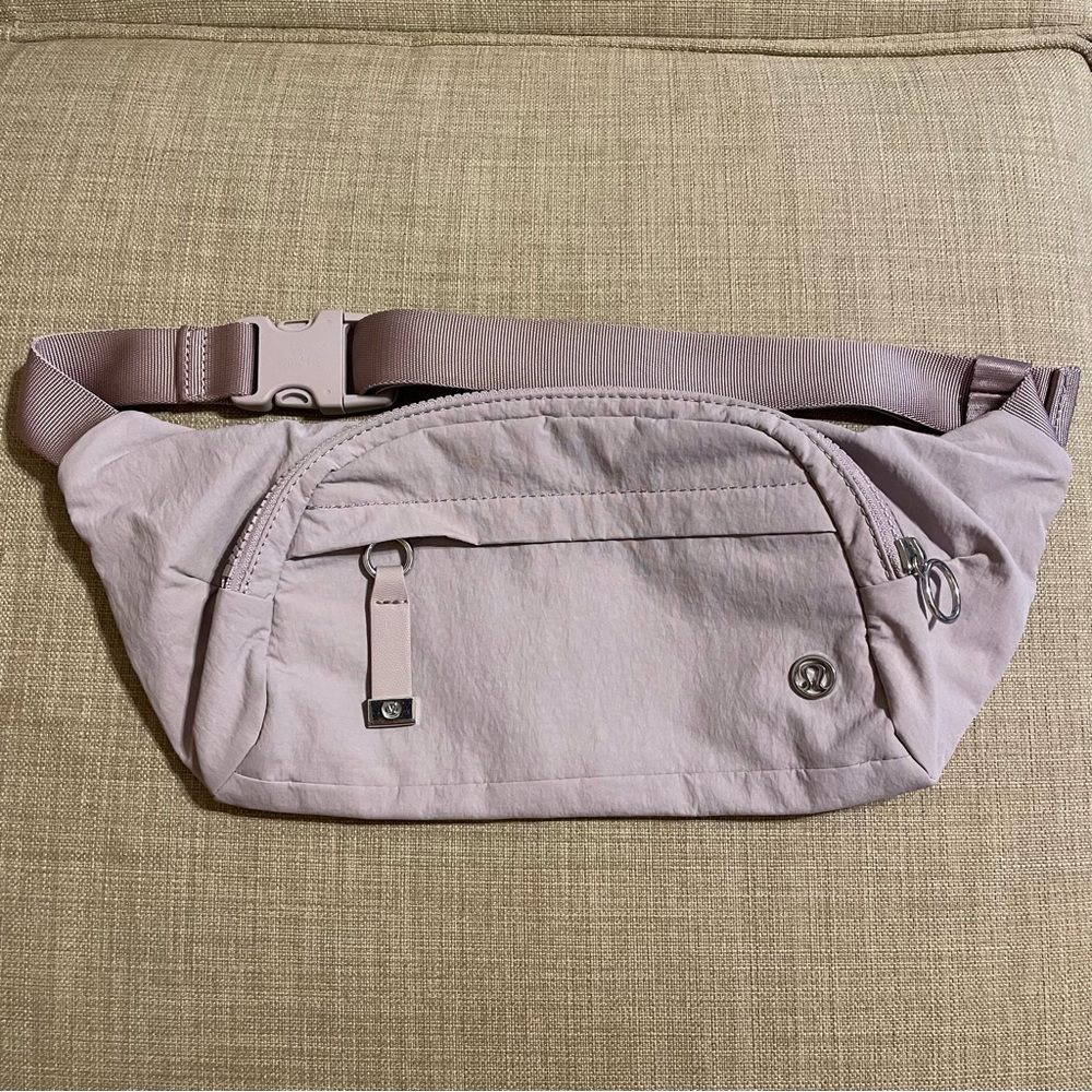 Lululemon On the Beat Belt Bag - Like New